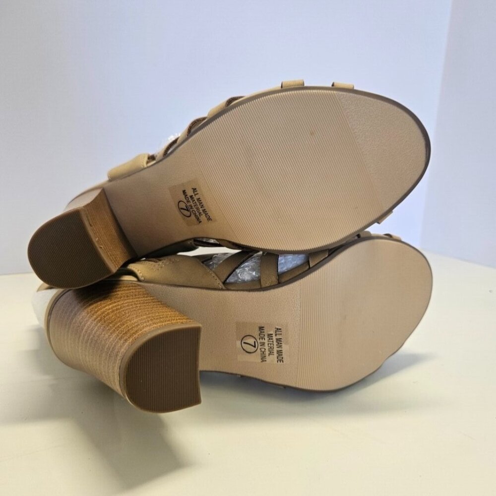 Women Size 7 Dressy Open Toe Ankle Strap Heeled Sandals Color Sand Laser Cut - Picture 5 of 9